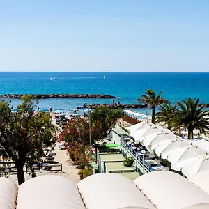 Beach Front - Sulla Spiaggia , Taggia Italia
