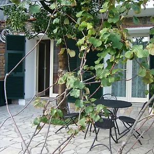 Agriturismo Le Gocce , Villa Faraldi Italia